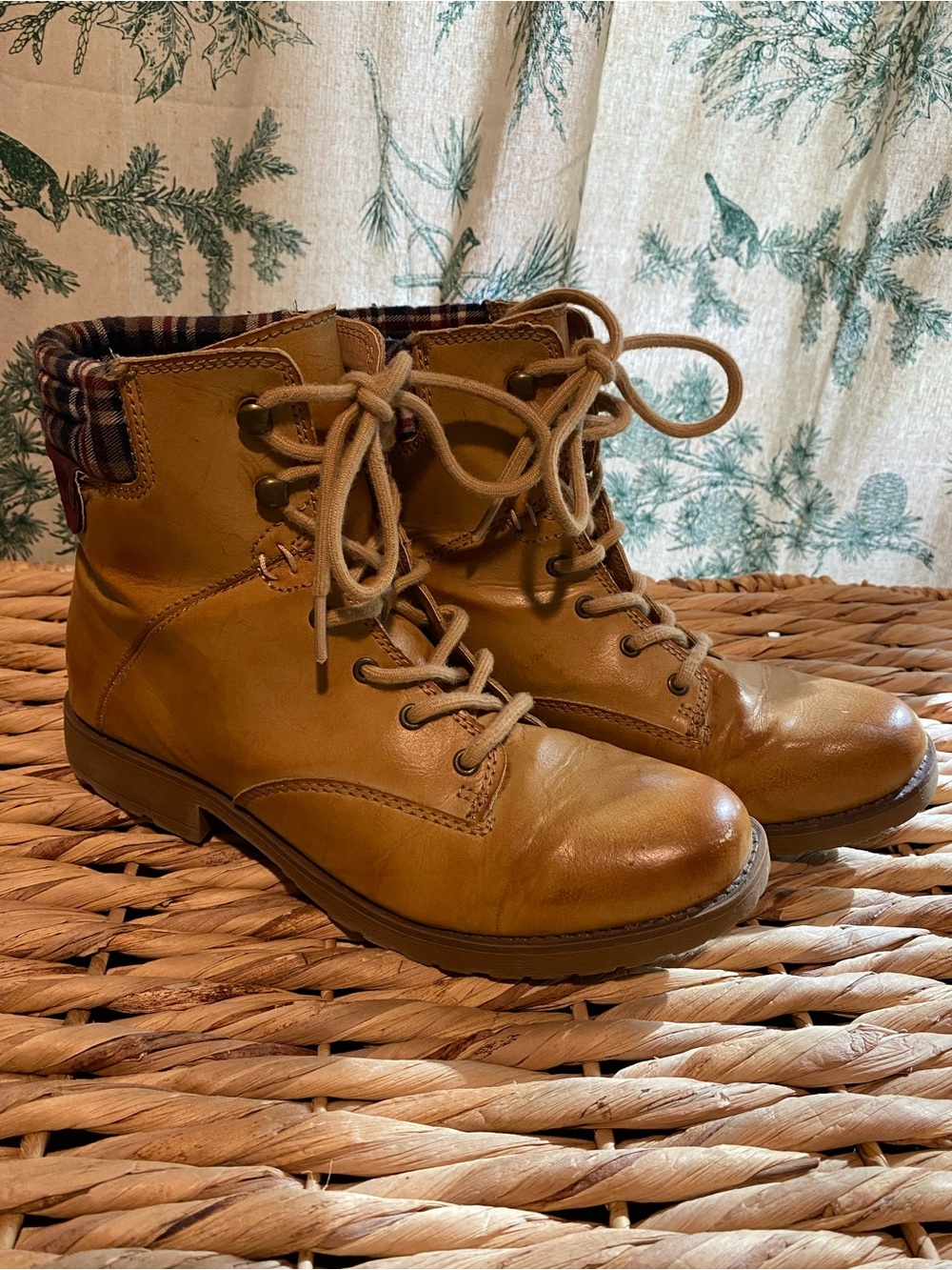 Rampage Vicari Tan Combat Boots Women's Size 10M Plaid Cuff Hiking Booties